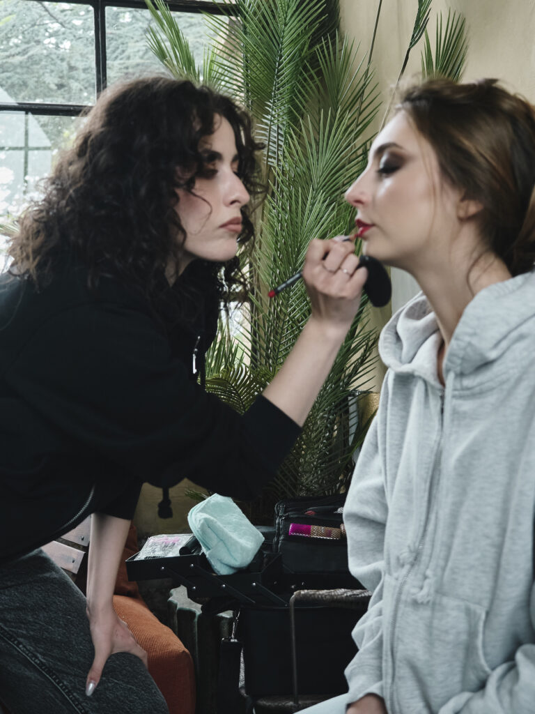 make up artist Torino lavoro su modella beauty